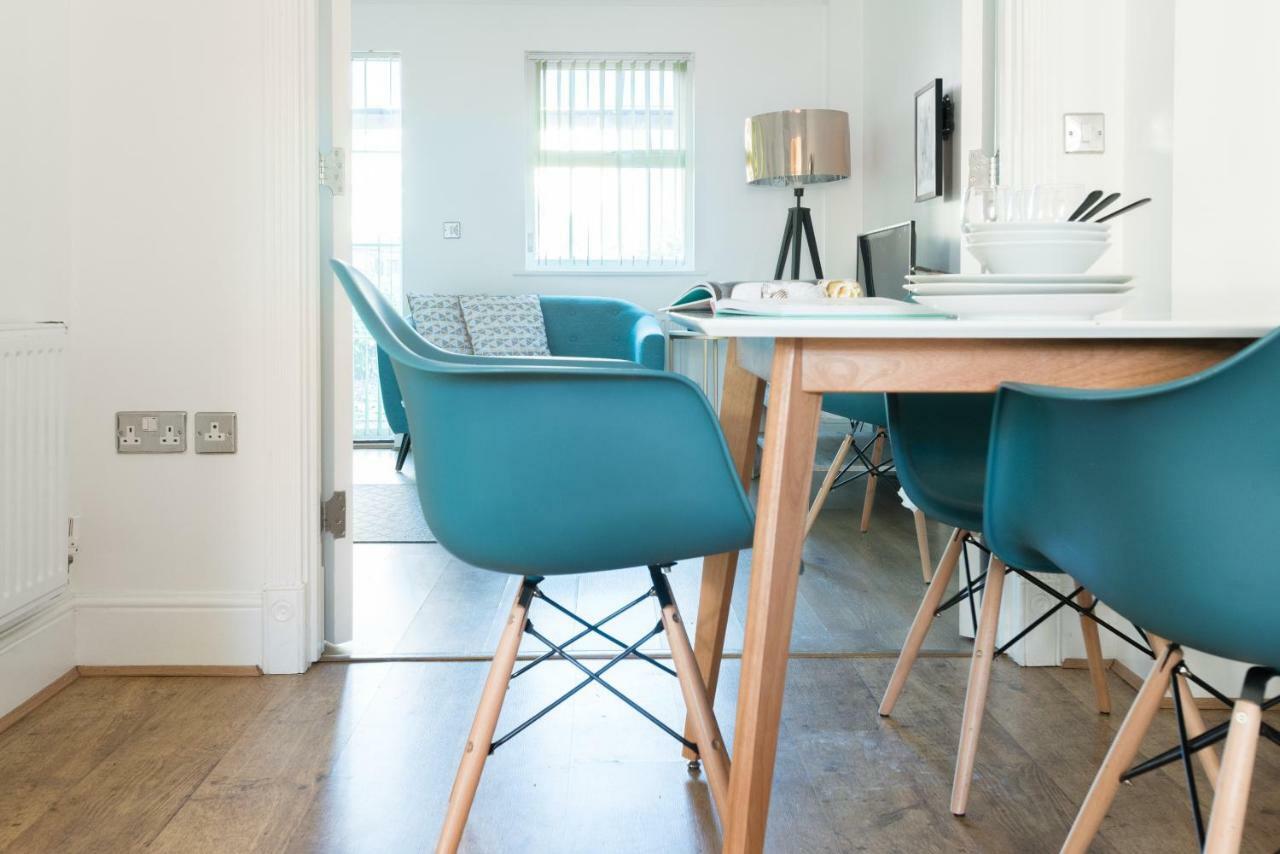 옥스퍼드 The Blue Compass - Central 4Bdr With Garden 아파트 외부 사진